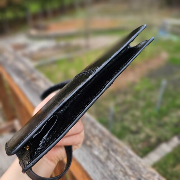 Hobo International Purse Rare Kisslock Clasp Polished Leather - Picture 7 of 11